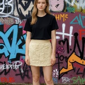 Lucy & Co ivory cashew milk dimensional girly chiffon floral mini skirt NWT Sz S